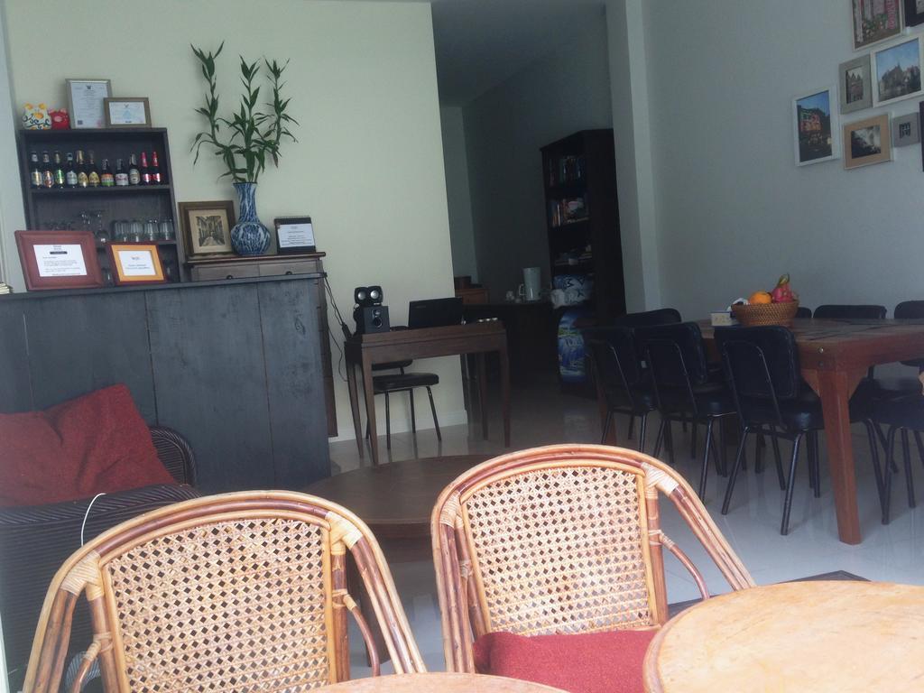 On Street Bed And Breakfast Ban Karon Exterior foto